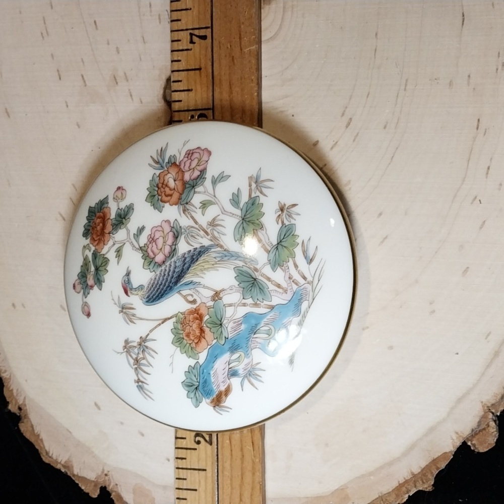 Wedgewood Kutani Crane Bone China Trinket Box - Picture 6 of 8